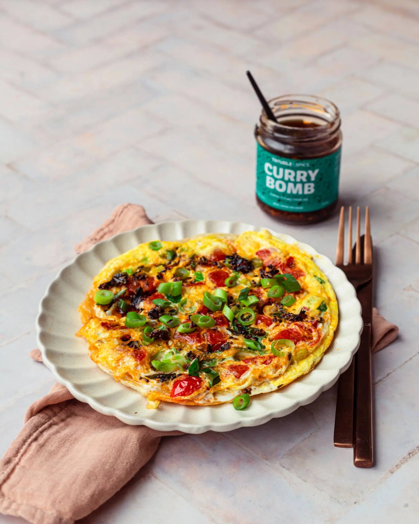 Curry Bomb - Huile de piment croustillante indienne Trouble and Spice B.V.