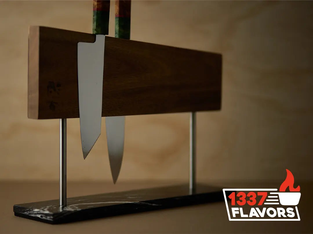 Uzco - Porte couteaux magnétique autoportant marbre & bois d'acacia UZCO